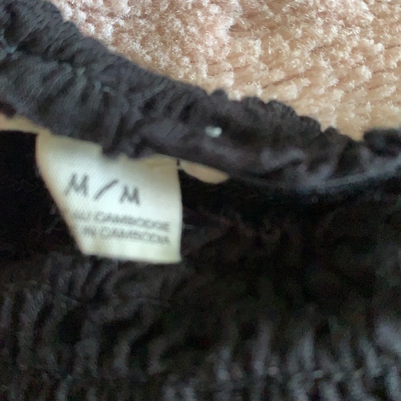 Black Off the shoulder top - Picture 2 of 2